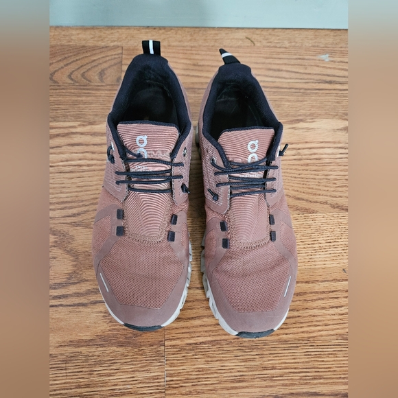 ON CLOUD 5 Waterproof Running Sneakers - Picture 3 of 11